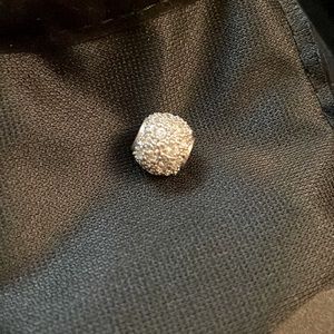 Authentic 100% Italian Silver pendant with crystals. Rhodium plated.